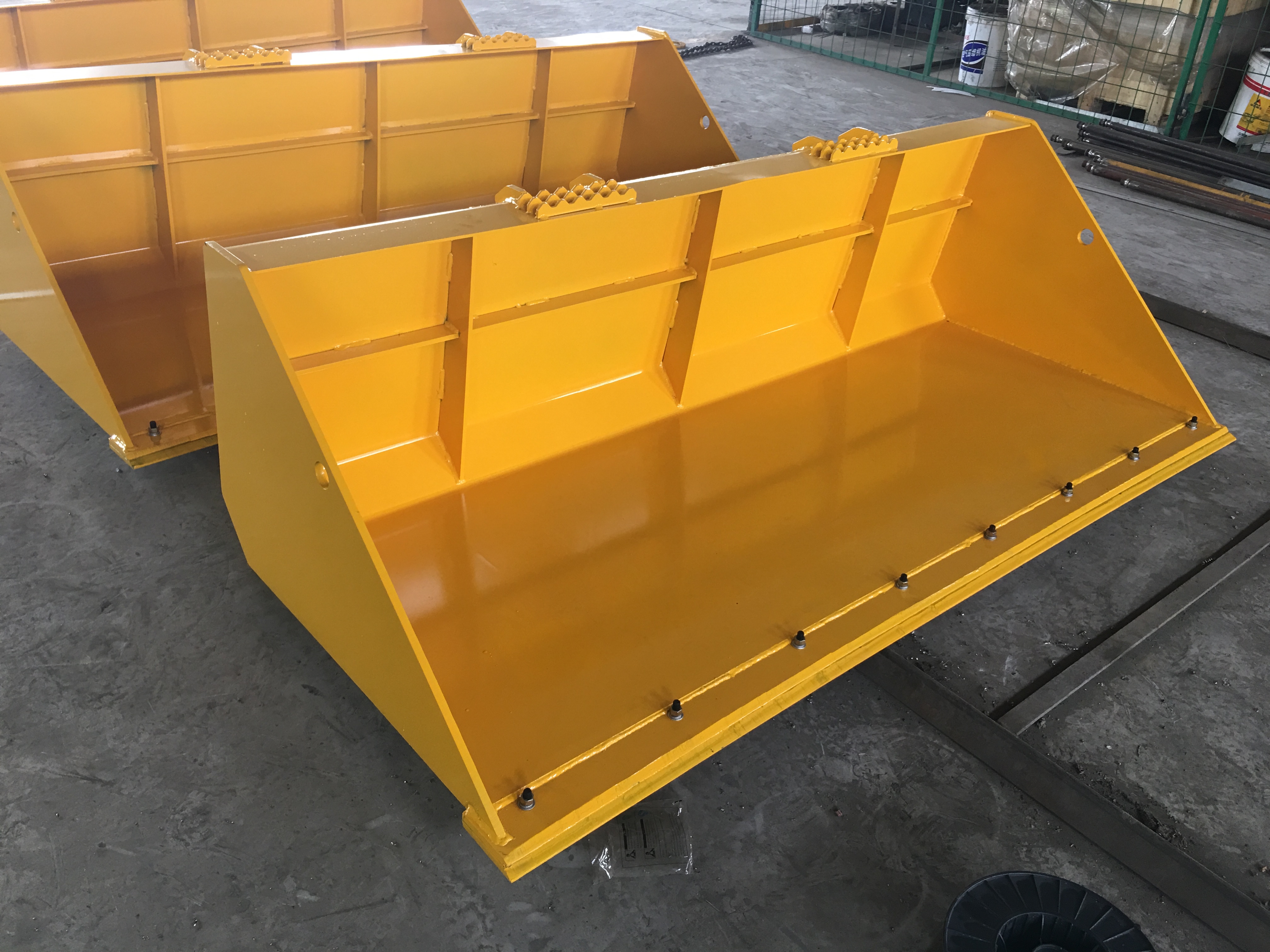 Standard Buckets  (3)